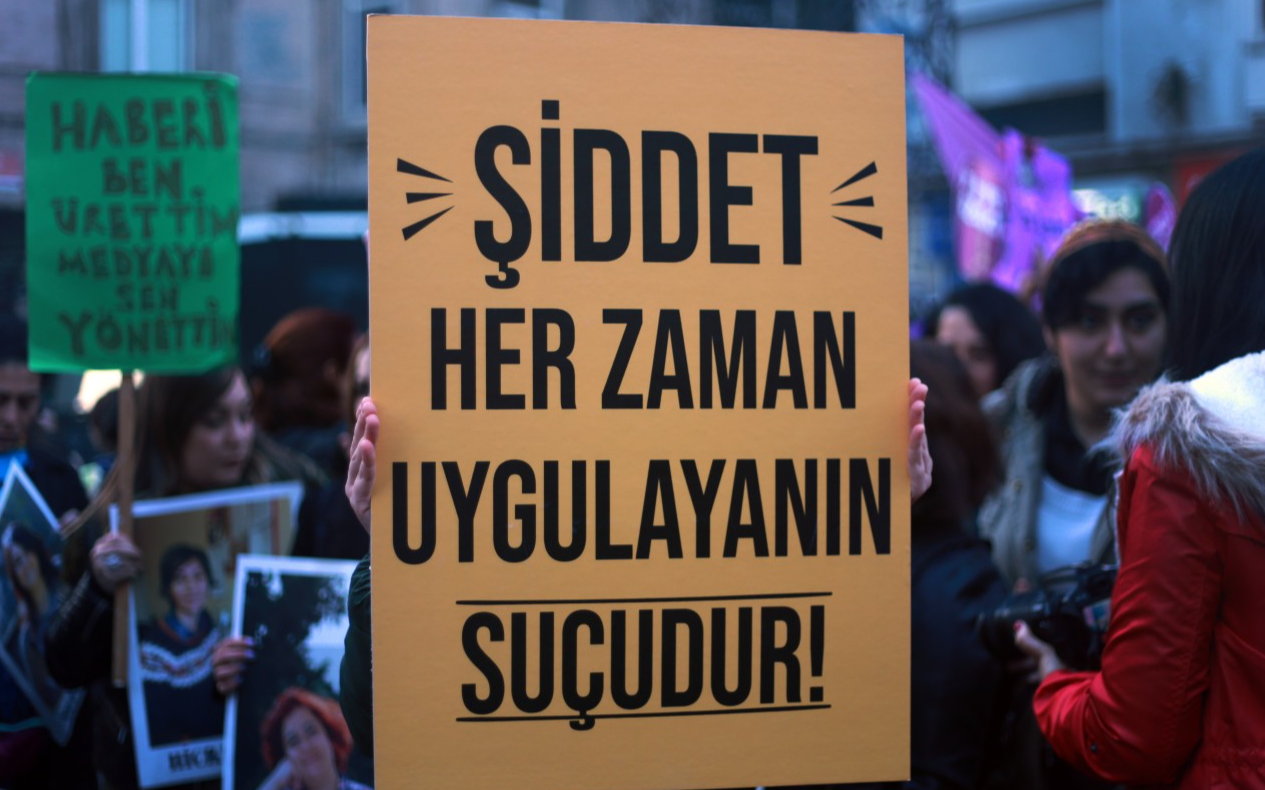 Kadın akademisyenin odasını basan profesörden taciz ve tehdit!