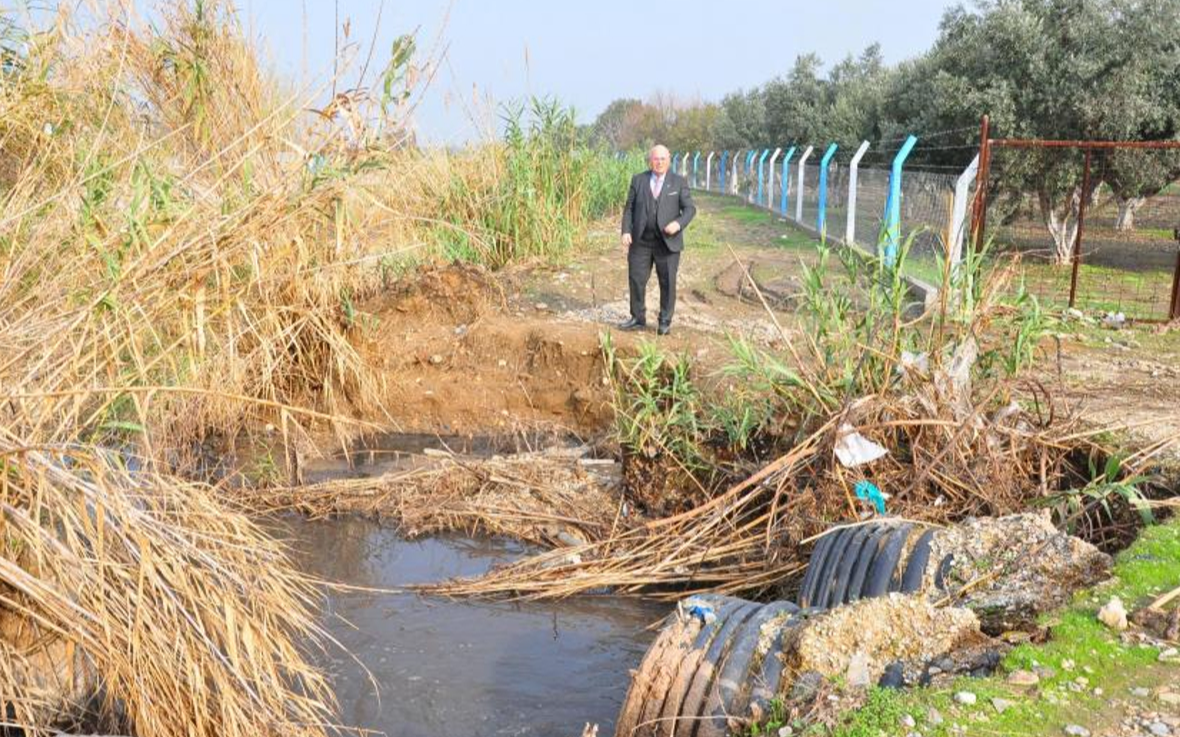 Gediz Nehri’ni kirleten OSB hakkında suç duyurusu