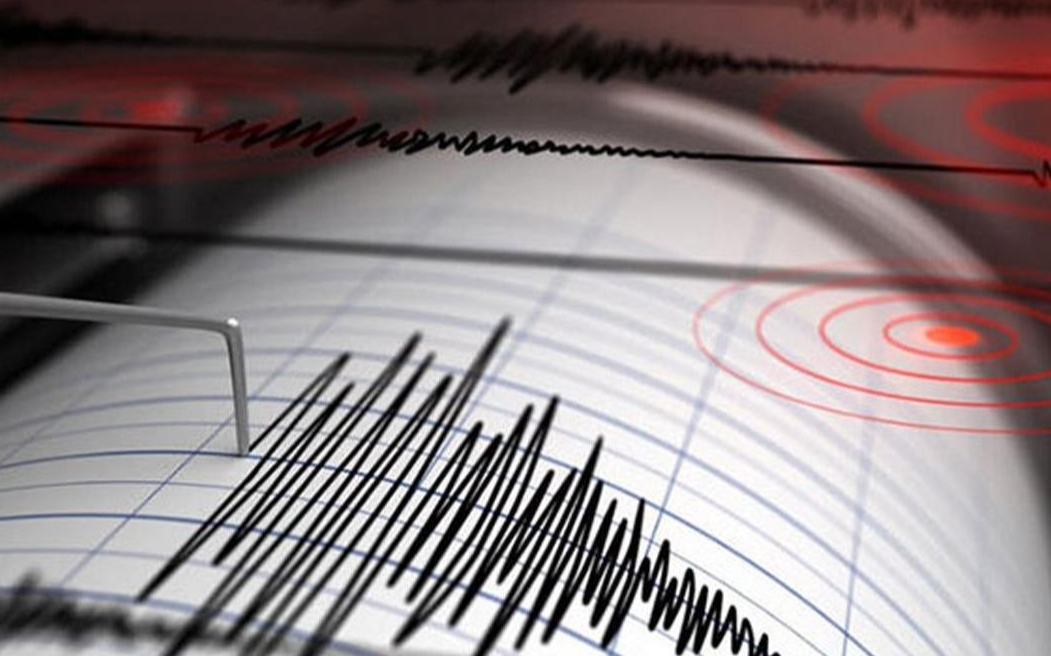 İran'ın Türkiye sınırında 5,6 büyüklüğünde deprem