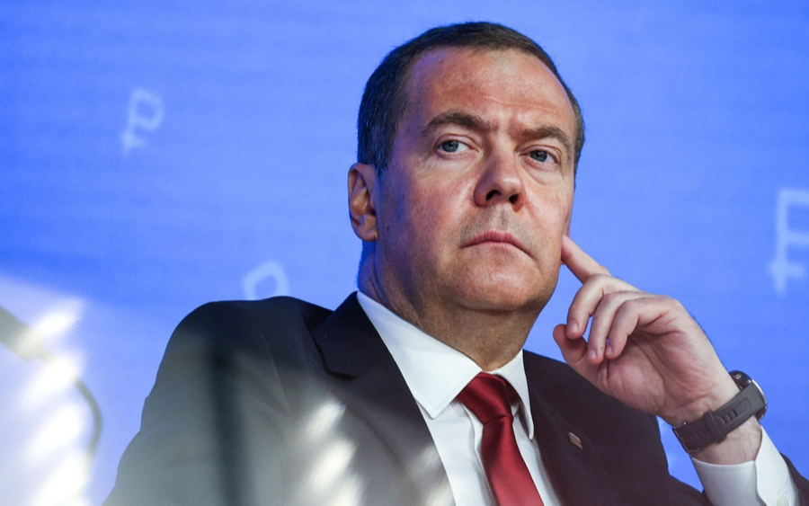 Medvedev'den "nükleer" uyarı: 'Olasılık gittikçe artıyor'