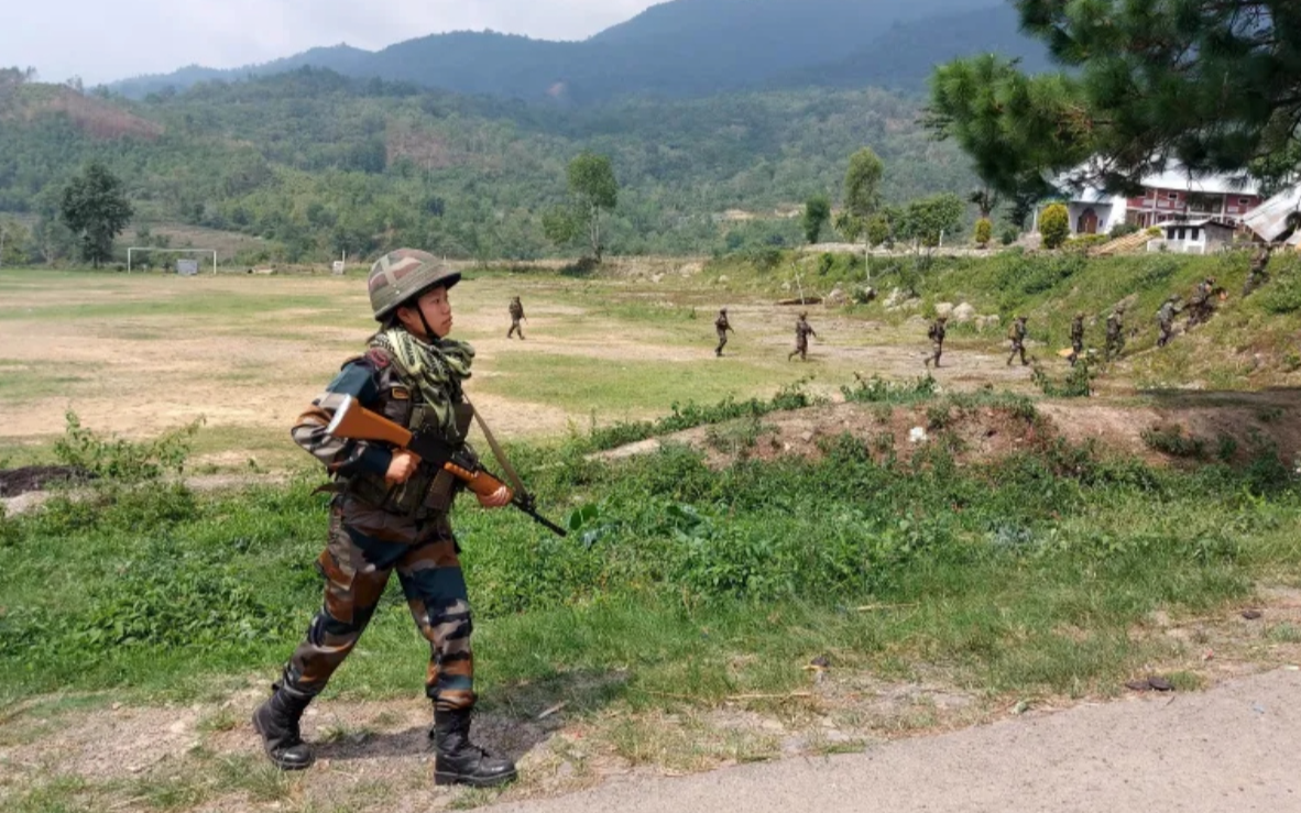 Manipur'da silahlı çatışma: En az 9 ölü