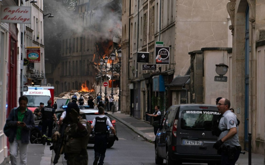 Paris’te patlama: Yaralılar var