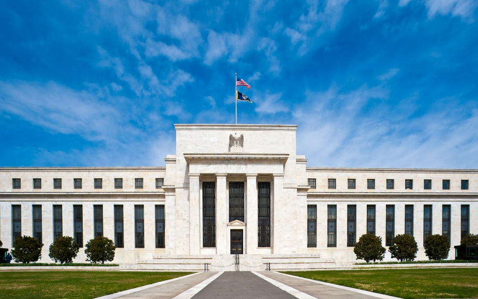 Fed faizi 25 baz puan artırdı