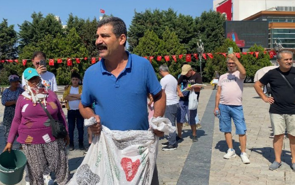 İzmir'de buğday fiyatları protesto edildi