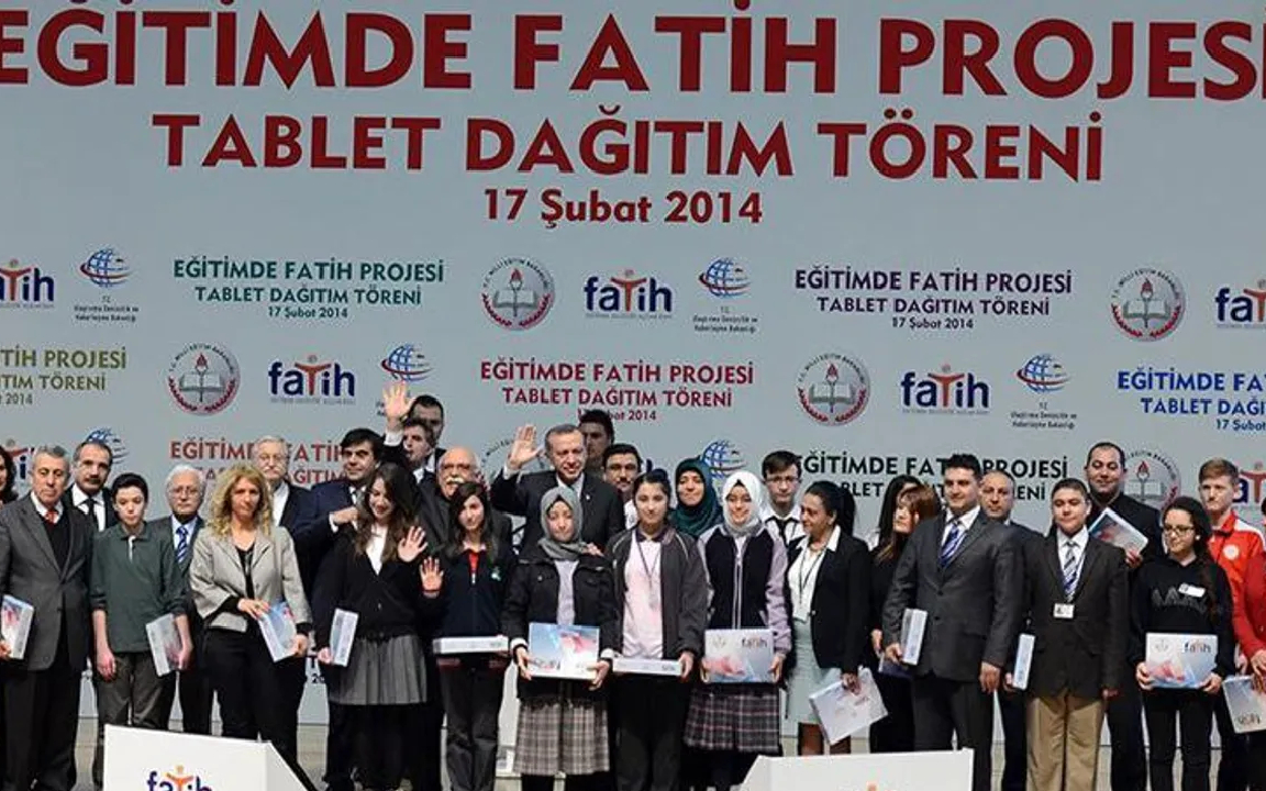 FATİH projesinde dağıtılın 1 milyon 437 bin tablet kayıp