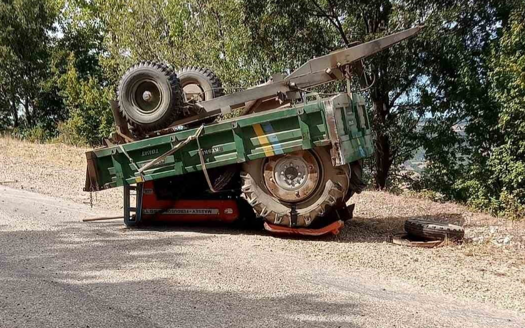 Tokat'ta traktör devrildi: Bir ölü, 2 yaralı