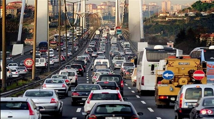 İstanbul'da bugün 19.00'dan itibaren bazı yollar trafiğe kapalı