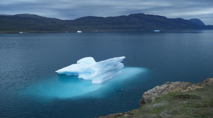 Grönland'da rekor derecede buzul erimesi tespit edildi