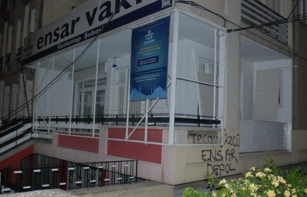 AKP'li belediye mülklerini Ensar Vakfı'na tahsis etti 
