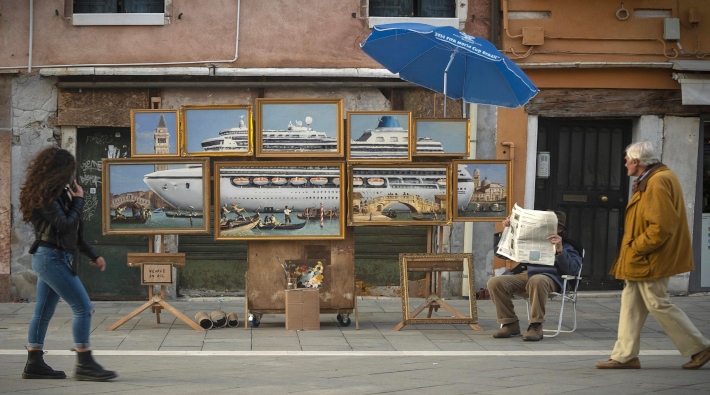 Banksy Venedik Bienali'ne kaçak katıldı