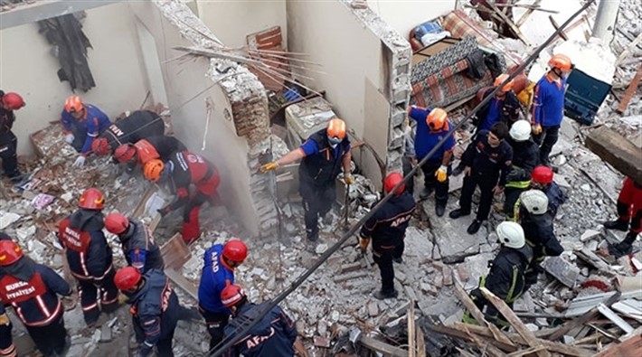 Bursa'da patlama: Ölü ve yaralılar var