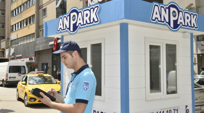 Ankara'da belediye otoparkları bir lira oldu