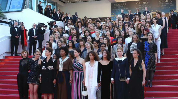 Cannes'a kadınların protestosu damga vurdu
