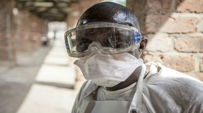 Ebola'dan ölenlerin sayısı artıyor