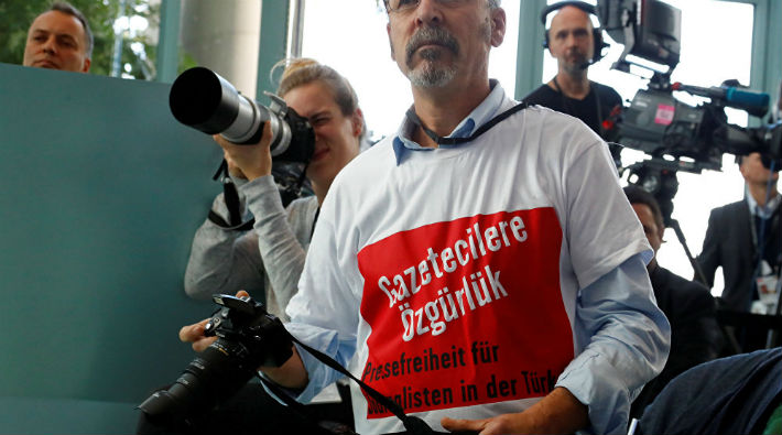 Erdoğan'ı protesto eden gazeteci sınır dışı edilebilir
