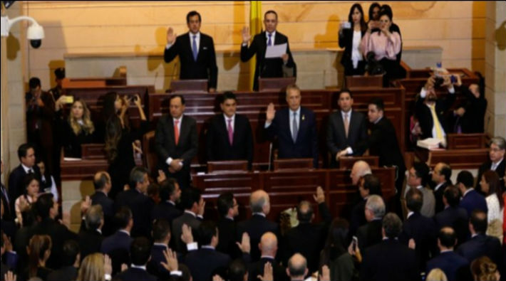FARC üyeleri mecliste yemin etti