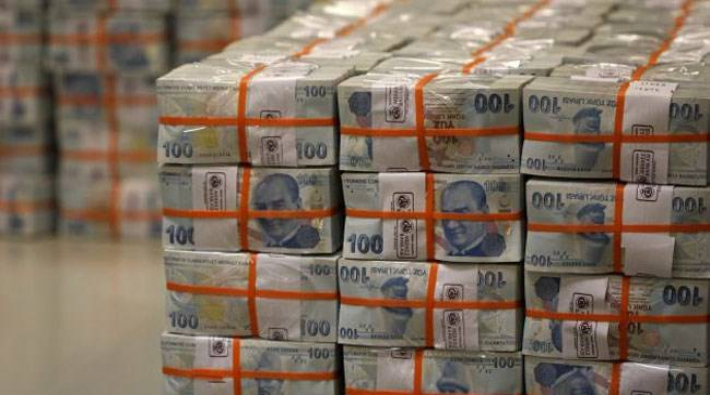 Hazine 5,4 milyar lira borçlandı
