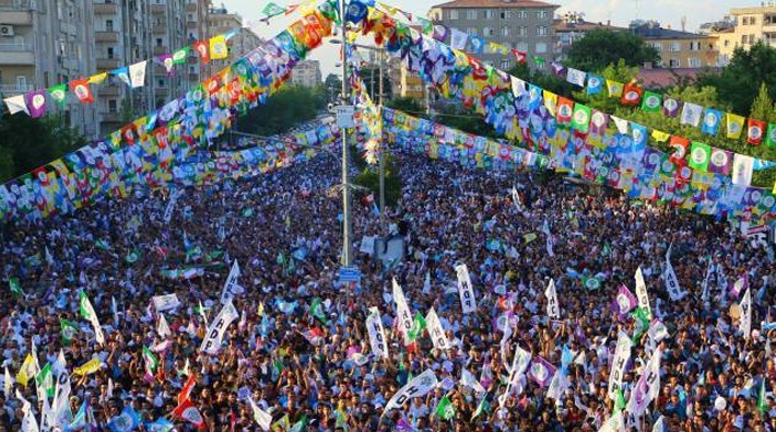 HDP'nin Leyla Güven için düzenlediği mitingde binler buluştu