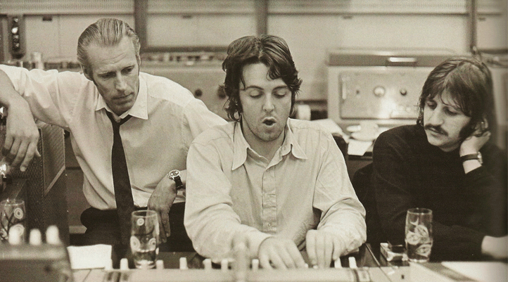 Beatles'ın yapımcısı George Martin hayatını kaybetti