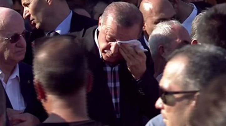 Erdoğan'ın ağladığı cenazede imamın duası: 'Bizi okumuşların şerrinden koru'