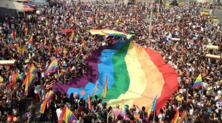 İzmir Barosu LGBTİ+ Hakları Komisyonu kuruldu
