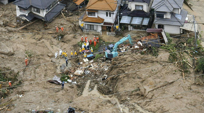 Japonya'da sel ve toprak kayması: 50 ölü