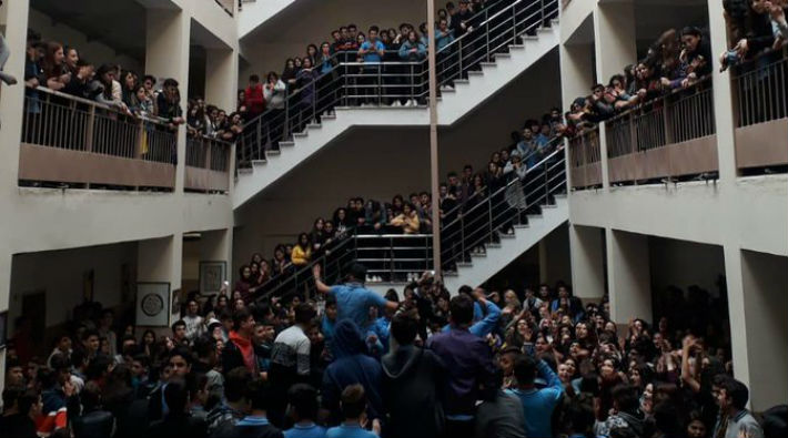 Kadriye Moroğlu Anadolu Lisesi öğrencilerinden tacize karşı eylem