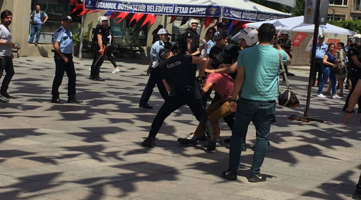 İstanbul'da KHK'lara direnenlere polis saldırısı