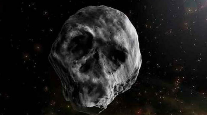 Kurukafa şeklinde bir asteroit yaklaşıyor
