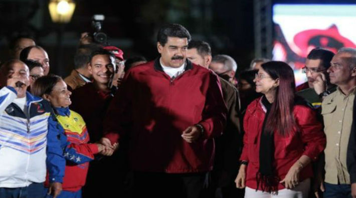 Maduro seçimlerin ardından zaferi kutladı: Halkın elleriyle geldi 