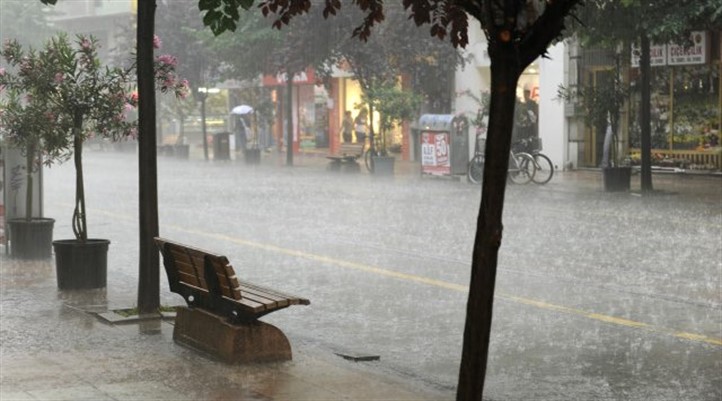 Meteoroloji'den kuvvetli yağış ve sel uyarısı