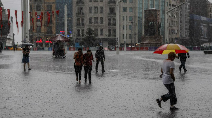 Meteoroloji'den İstanbul için sağanak yağış uyarısı