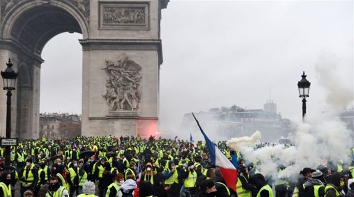 Fransa’nın sarı yeleklileri nereye gidiyor: Hareketin sosyal ve siyasal karakteri!