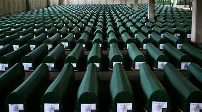 Srebrenitsa’da soykırım anması