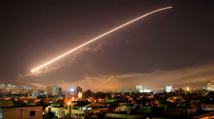 Suriye'ye füze saldırısı